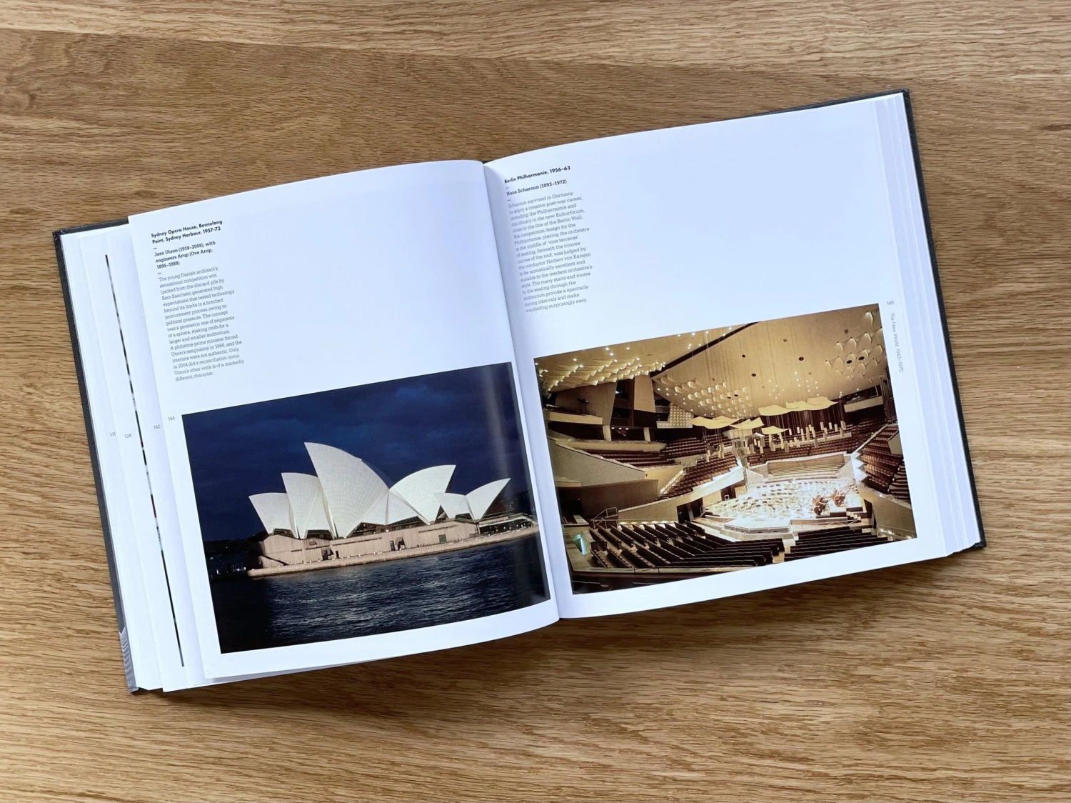 Thameshudson Book & Stationery 100 Years Of Architecture