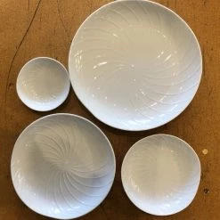Hakusan Porcelain - White Shell Plate Series - 4 Sizes - Whirlpool