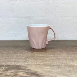 Hakusan Porcelain Stretch Mug