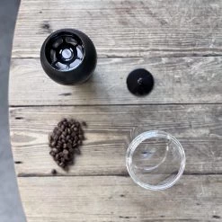 Kitchen Kinto Capsule Coldbrew Carafe 1L Dark Brown