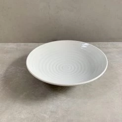 Hakusan Porcelain Kanna Bori Plate Large Tochiri-Whirlpool Pattern Dining & Tableware