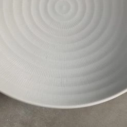 Hakusan Porcelain Kanna Bori Plate Large Tochiri-Whirlpool Pattern Dining & Tableware