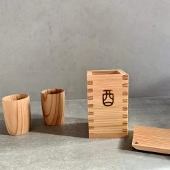 Odate Kougei Sha Sake Bottle & Cup Akita-sugi(Cedar) Wooden Sake Set (3pcs)