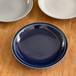 Hakusan Porcelain Yoshizubori Plate 22cm Dining & Tableware